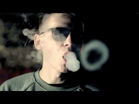 UKI Balboa  - Hola (OFFICIAL VIDEO)