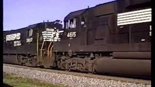 preview picture of video 'NS train 171 with a caboose at Spartanburg, SC (1990)'
