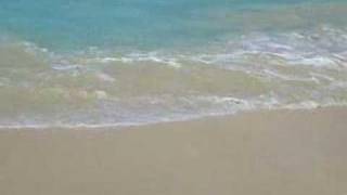 preview picture of video 'Waimanalo Beach, May 2008'
