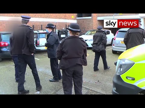 London's Metropolitan Police tackle brewing violent crime