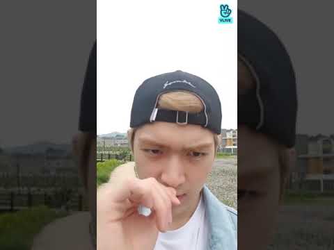 180527 UP10TION GYUJIN V LIVE - 여기보세요 !