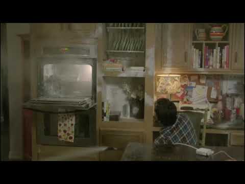 Fire extinguisher & Phil - modern family funny cllip