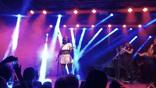 Iza - Saudade Daquilo @ Nos Trilhos