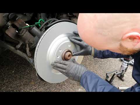 Audi A8 / S8 D4 4H Rear Brakes Pads & Discs Replacement