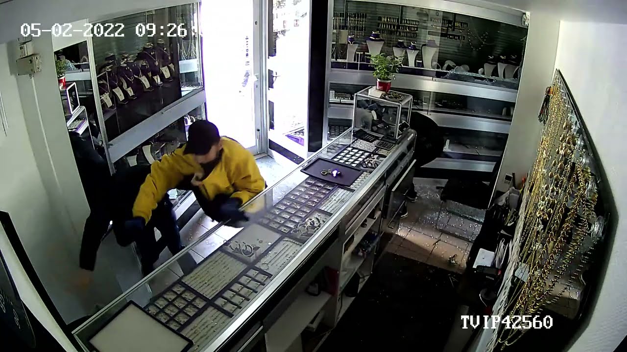 Berlin Neukölln'de Güpegündüz Soygun.