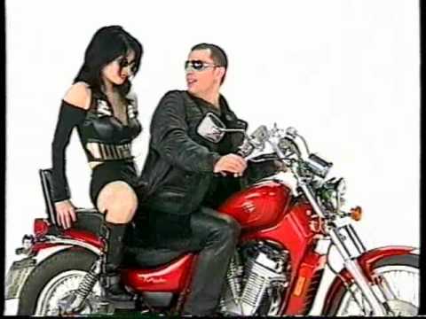 Osvanula fotografija 17-godišnje Nives Celzijus, već tada je pozirala za naslovnicu časopisa!