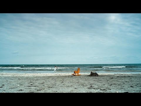 VAMA - Copilul care alearga catre mare [Official Video]