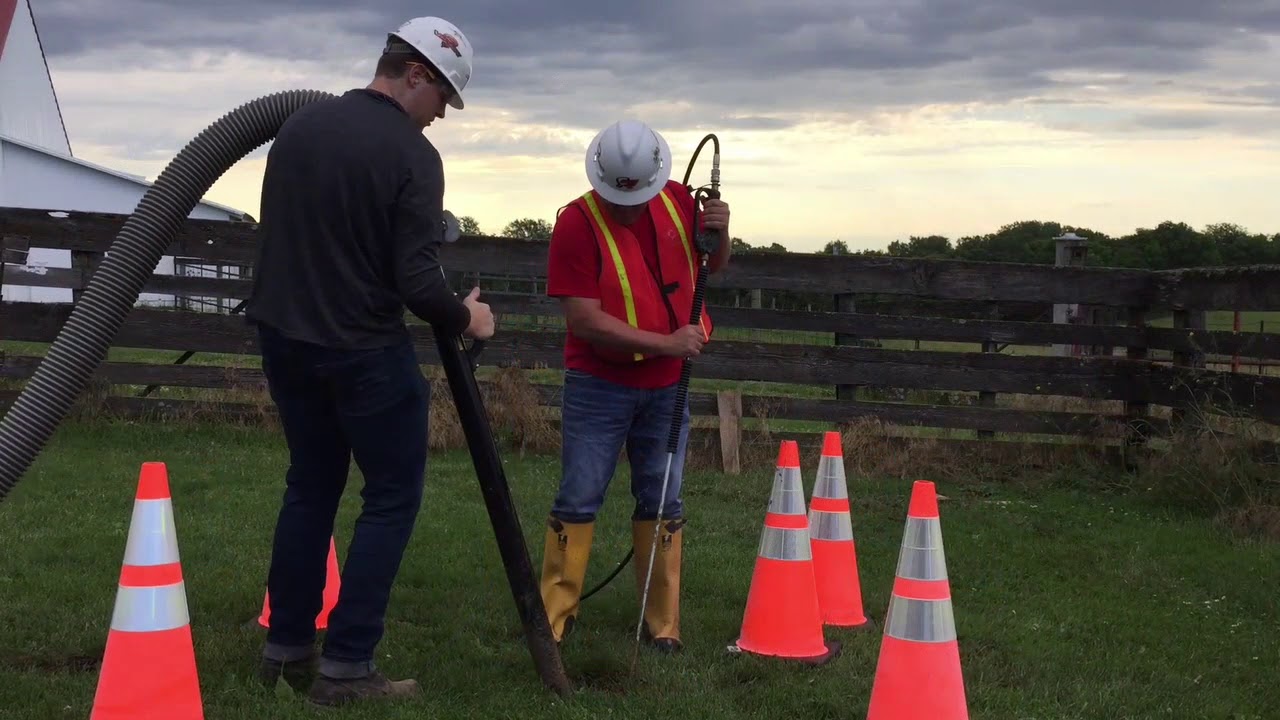 Ring-O-Matic - Two Man Pothole Vacuum Excavation