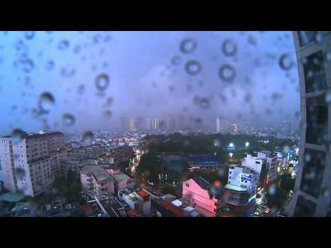 Incredible Time Lapse Shows Thunderstorm Passes Over Vietnam | Ho Chi Minh City