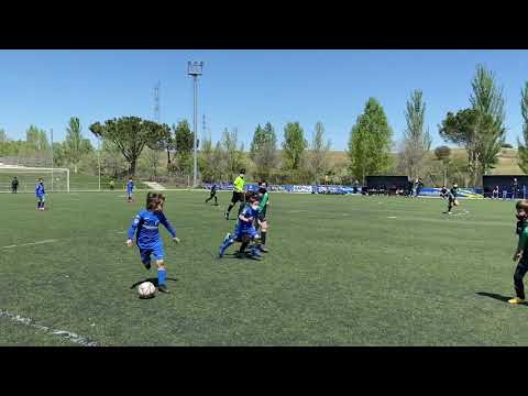 Golazo del Benjamín I del Juventud Sanse para la victoria 2 a 1