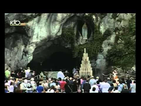Chapelet à Lourdes