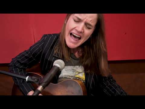 Slightly Odway: Abbe May v The Kill Devil Hills