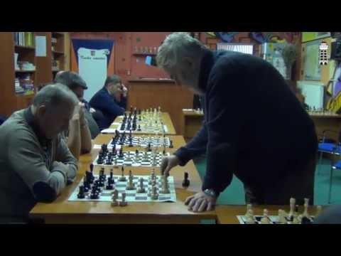 KBELY TV - Mezinárodní mistr proti 10 šachistům