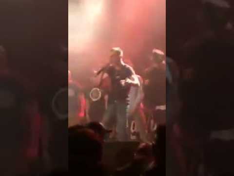 DEMI PORTION sur scène avec Robin Du Bitume!