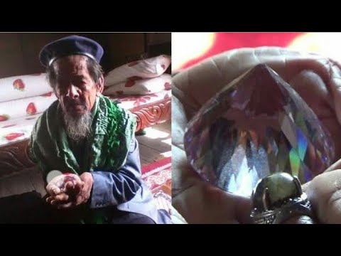 HEBOH...Tes Keaslian Berlian Kakek Qarsing Seharga 7 Triliun.