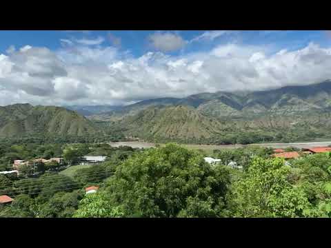 Río Cauca Desde el Corregimiento Sucre municipio de Olaya occdente de Antioquia Martes 21 octubre 