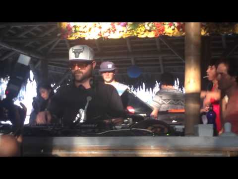 Crew Love | Soul Clap - Tanner Toss - Navid Izadi - Wolf + Lamb @ Montañita - Ecuador