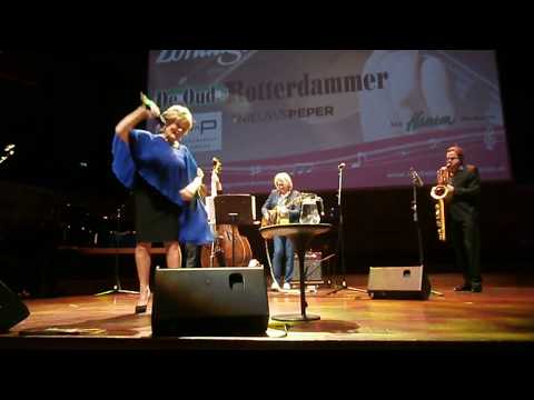 GREETJE KAUFFELD - "WAT EEN DAG" (Her Eurovision Entry 1961) Live Nov. 5, 2017