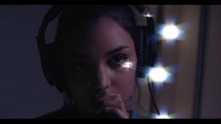 Musik-Video-Miniaturansicht zu Fantasmas Songtext von Ambar Lucid