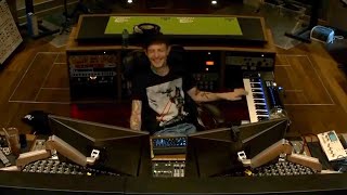 Deadmau5 Recreating Darude Sandstorm by ACCIDENT