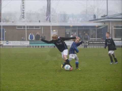 KOSC D4 - Vogido D7  (featuring Hans Teeuwen..;)