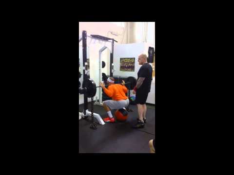 NFL LB Blake Costanzo Chain Flexibility Squats