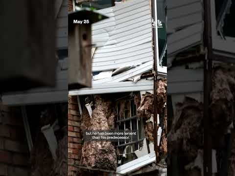 Zelenskyy criticizes silence of U.S. after Russia launches one of the war's largest aerial assaults