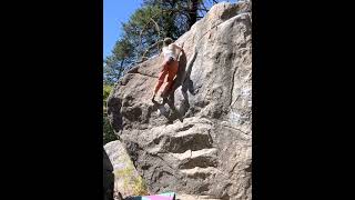 Video thumbnail of Breadline, V0. Leavenworth