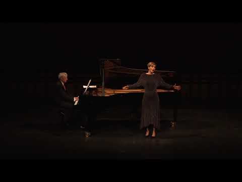 "On me nomme Hélène la blonde...", la Belle Hélène, Offenbach: Juliette Mars.