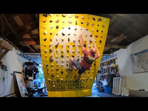 Moonboard 2016 Benchmarks: E-Z Cheese (V4)