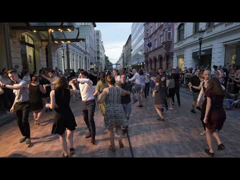 Vintage Swing skupine na Street Swingu - Completely
