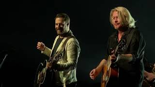 Little Big Town - Little White Church (LIVE)