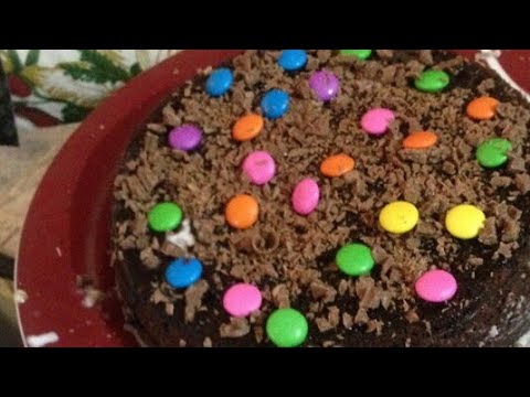 New year special chocolate cake ---No oven No cooker Is Tarah Banaye chocolate cake||
