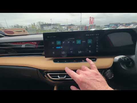 MG HS PHEV - €500 voucher included - Image 2