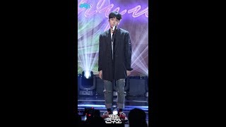 [예능연구소 직캠] 용준형 뜨뜨미지근 @쇼!음악중심_20180512 Between Calm and passion YONG JUN HYUNG