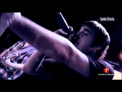 Rafa ComoUnicAccion y Dezege Producciones_-_Si el mundo se me cae encima (directo)