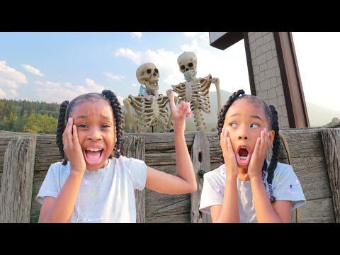 Creepy Motel 👻 - No Thank You! I'm Staying In The Car | Sekora & Sefari Pretend Play