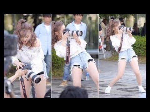 球迷们可以借用相机并快速完成集团巴士Tazminiji（Busters迷你粉丝见面会）