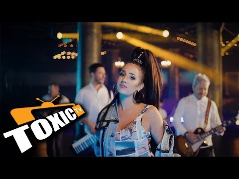 MEGA BAND - HALO TATA (OFFICIAL VIDEO)