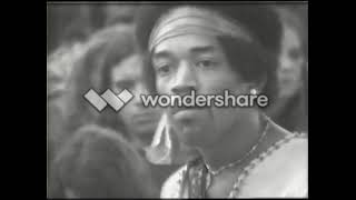 Jimmi Hendrix plays Villa Nova Junction Woodstock view on stage