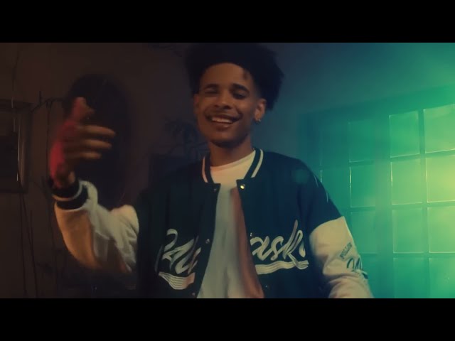 Funa von Kelvin Momo ((jetzt ansehen))