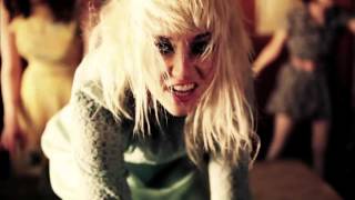 The Coathangers - "Hurricane" (Official Music Video)