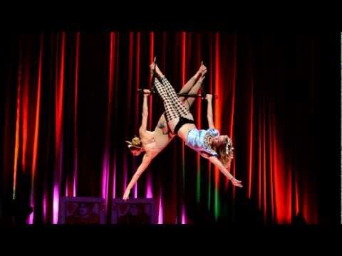 07 Sarah the Bobcat & Niki Frisky