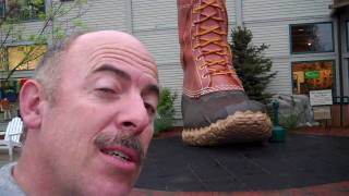 preview picture of video 'My first YouTube upload: The L.L. Bean Boot, Freeport, Maine'