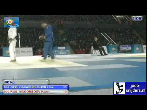 Judo 2010 Tblisi: Saba Gavashelishvili (GEO) - Kamil Magomedov (RUS) [-90kg].