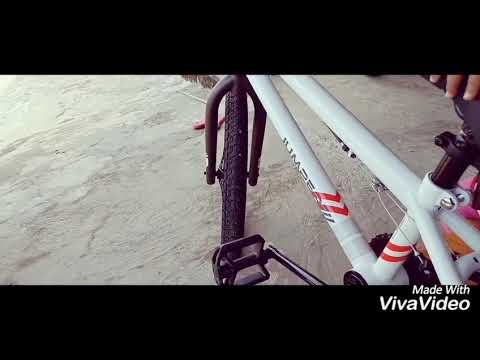 download lagu mp3 mp4 Ungu Algiers, download lagu Ungu Algiers gratis, unduh video klip Ungu Algiers