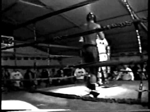 Chris Jones VS Lee Green   October 2002