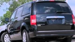 preview picture of video 'Pre-Owned 2010 Chrysler Town Country Beaufort SC 29906'