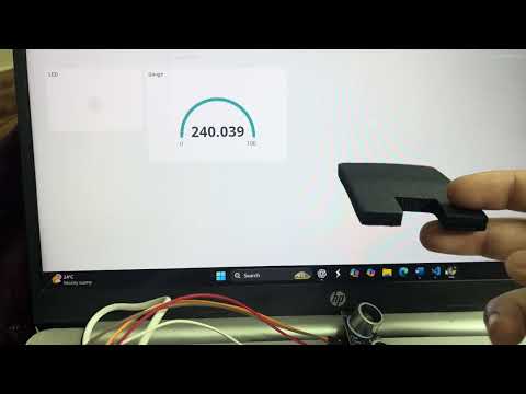 Arduino Nano 33 IoT + Python: Ultrasonic Sensor Data Plotting 🚀