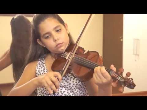 BIDELLATI-C.E.M- Lívia Marinho Vieira "Minueto 2" (Bach) - 04/2014